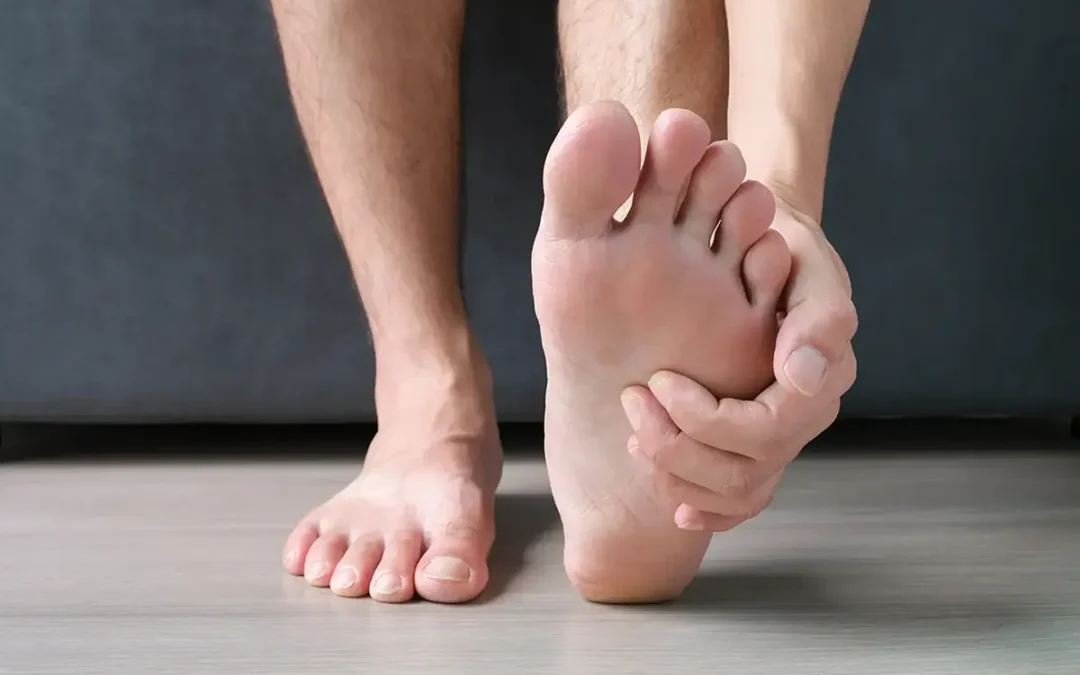 Flat Feet and Plantar Fasciitis: What’s the Connection?